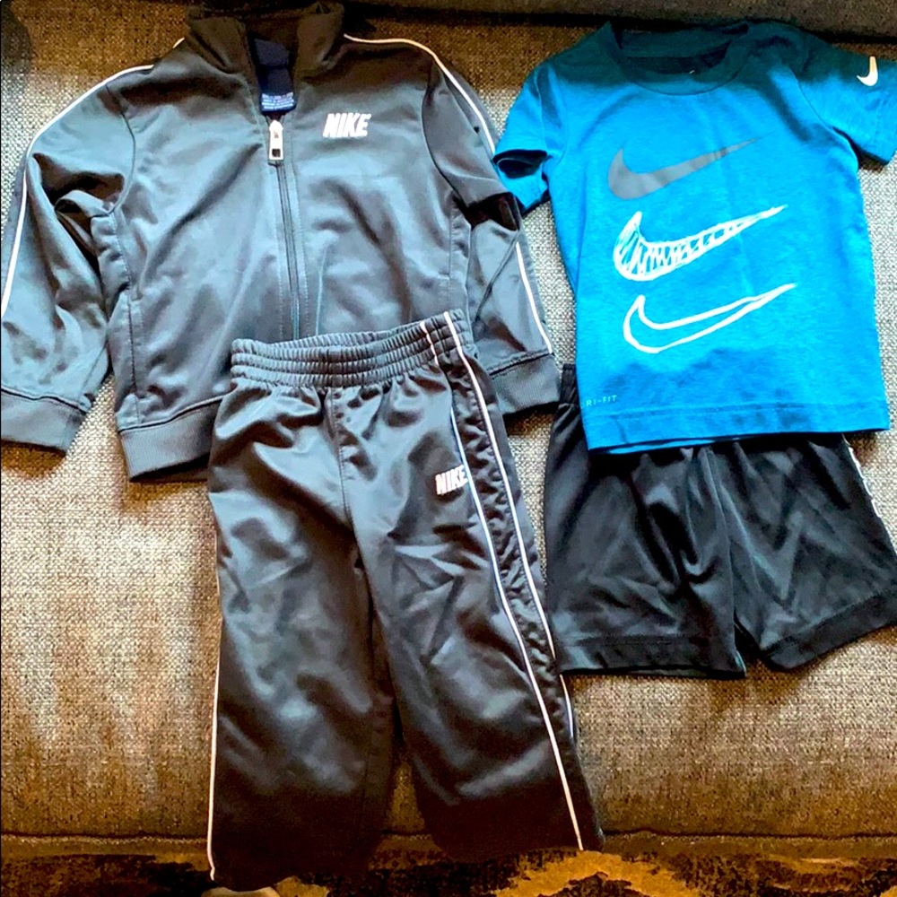 Nike jogger suit and short set
